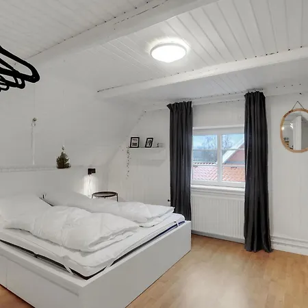 Stunning In With 3 Bedrooms And Wifi Holiday home *