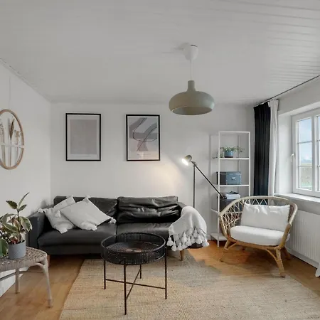 Stunning In With 3 Bedrooms And Wifi