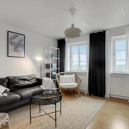 Stunning In With 3 Bedrooms And Wifi