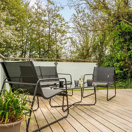 Stunning In With 3 Bedrooms And Wifi Holiday home *